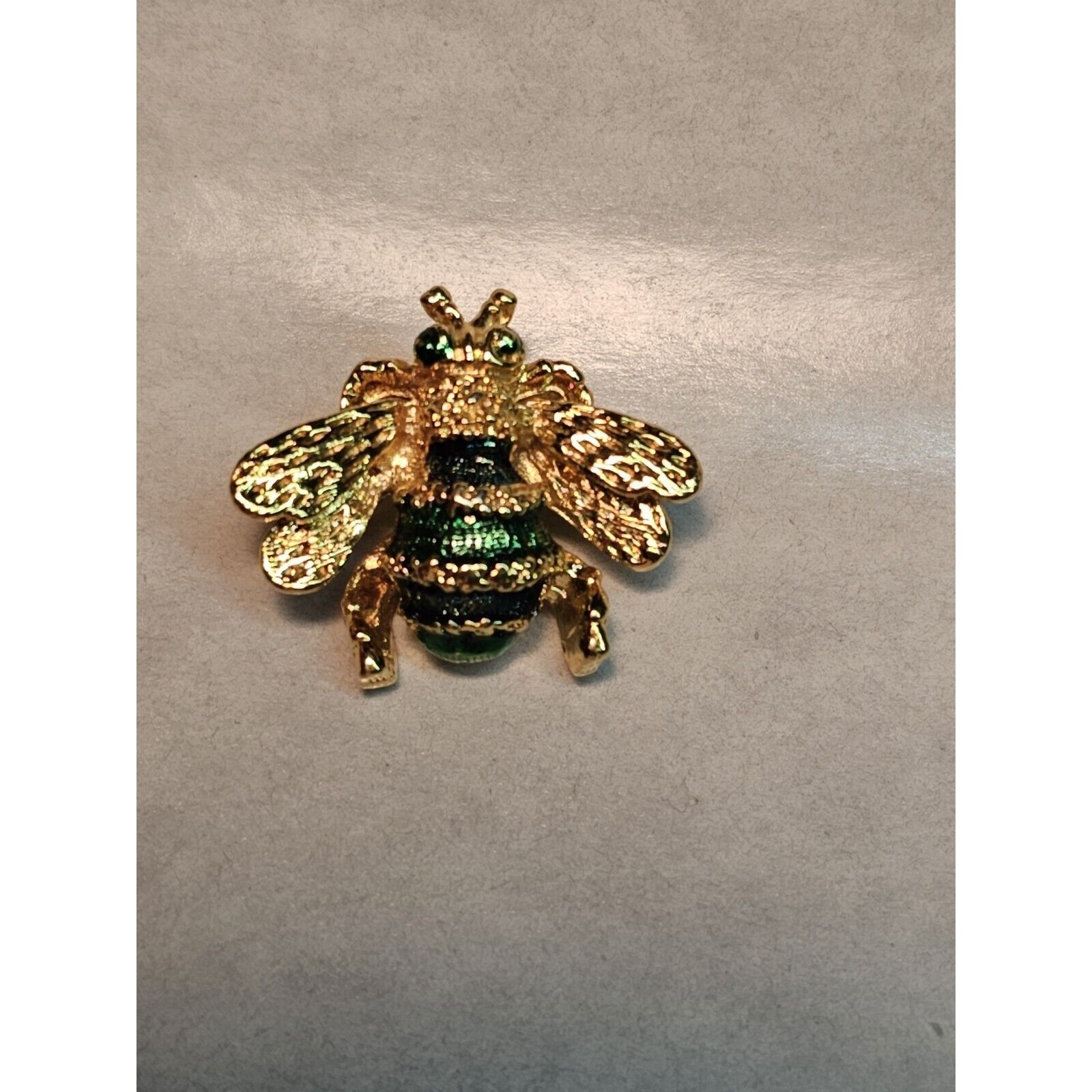 Vintage Gerry's Gold Tone Bee Insect Brooch Lapel Pin Life Sized